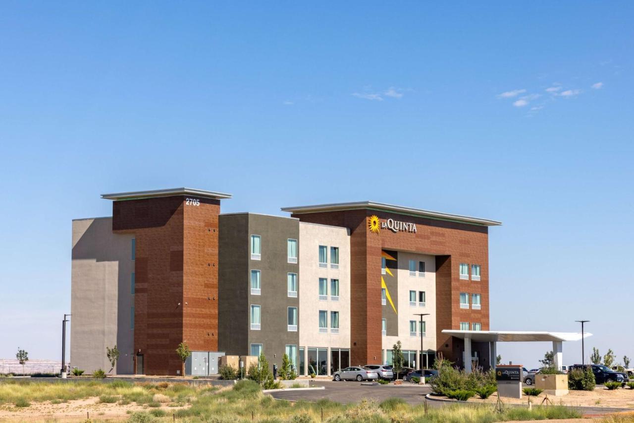 La Quinta Inn & Suites By Wyndham Holbrook Petrified Forest Exterior photo